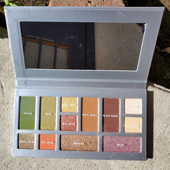 e.l.f. x Chipotle Eyeshadow Palette (New) - Picture 3 of 4